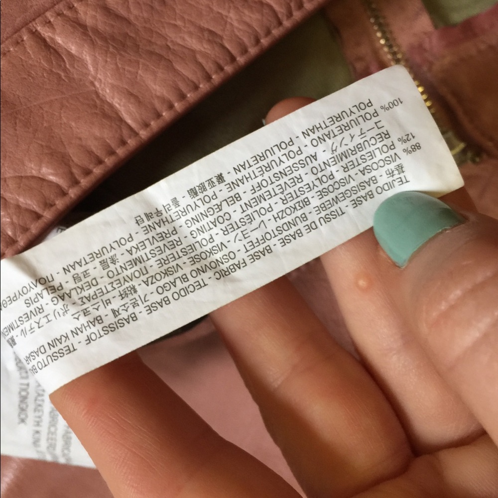 NWOT Pale pink faux leather skirt. - Picture 6 of 6